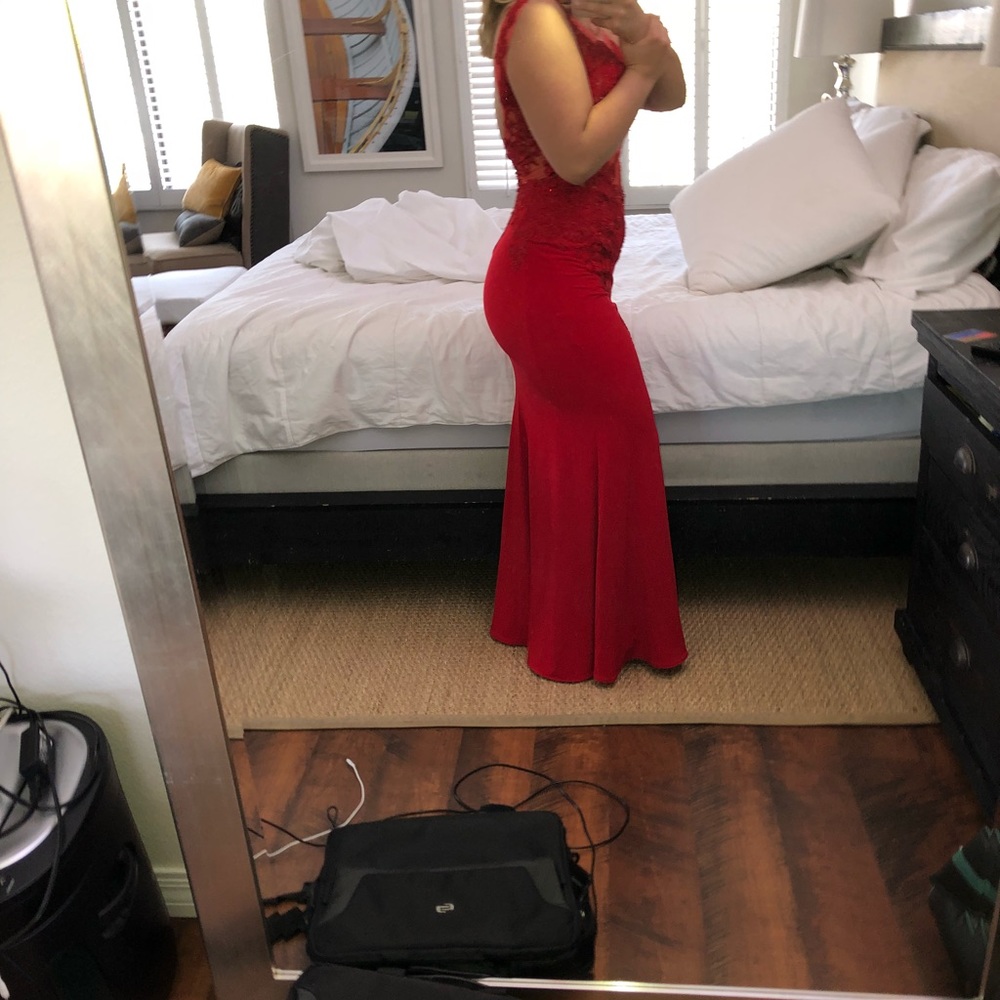 JVN Formal Dress - Picture 3 of 4